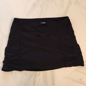 Lululemon wet dry warm tennis skirt size 6 🎾💘🎾